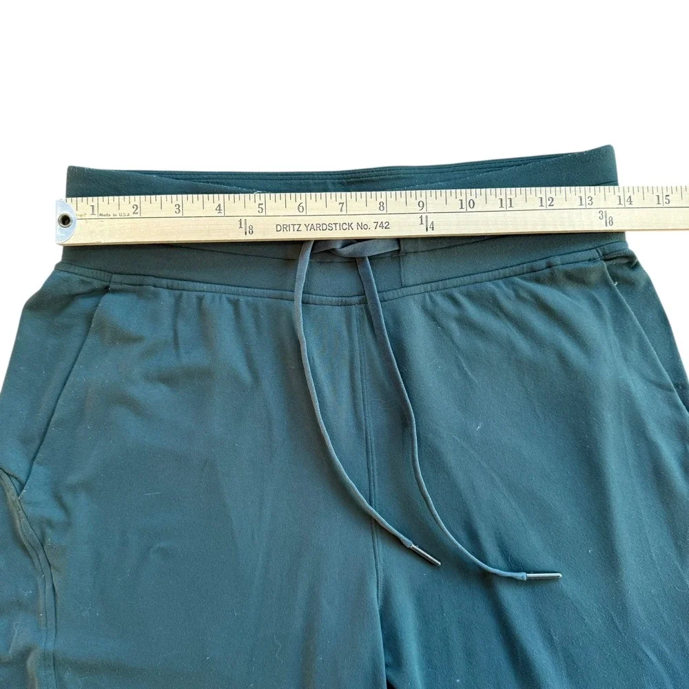 Lululemon‎ Women's Jogger Pants High Rise Cropped High Rise Size 6 W6BPVS